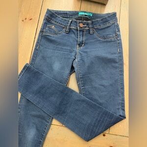 Classic Blue Girls, Junior Jeans